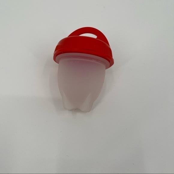 EGGLETTES NEW As Seen On TV Hard Boiled Eggs Without The Shell 4 Pack - Picture 2 of 7